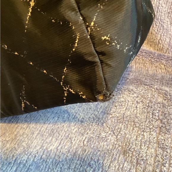 Authentic Chanel handbag - Picture 10 of 12